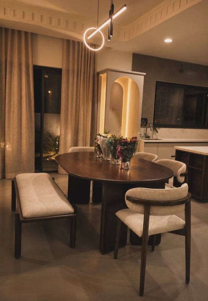 Dining Table View 12